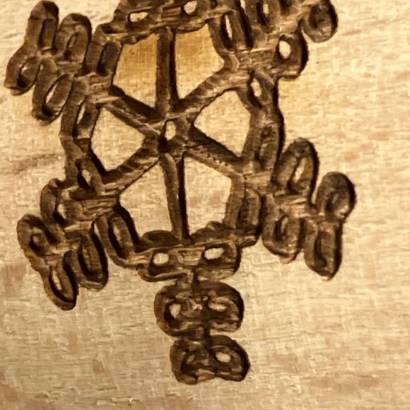 Engraved Cookie Rolling Pin Snowflake Pattern  Wooden Rolling Pin - Picture 7 of 8